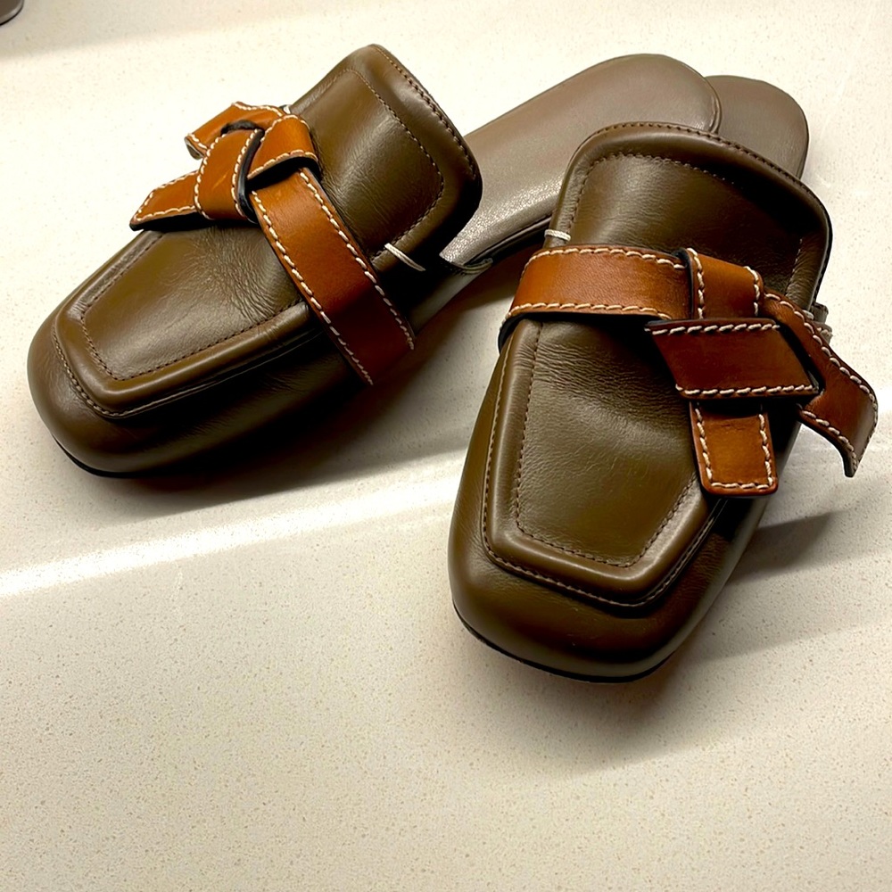 Gate Collection LOEWE slip-on flat